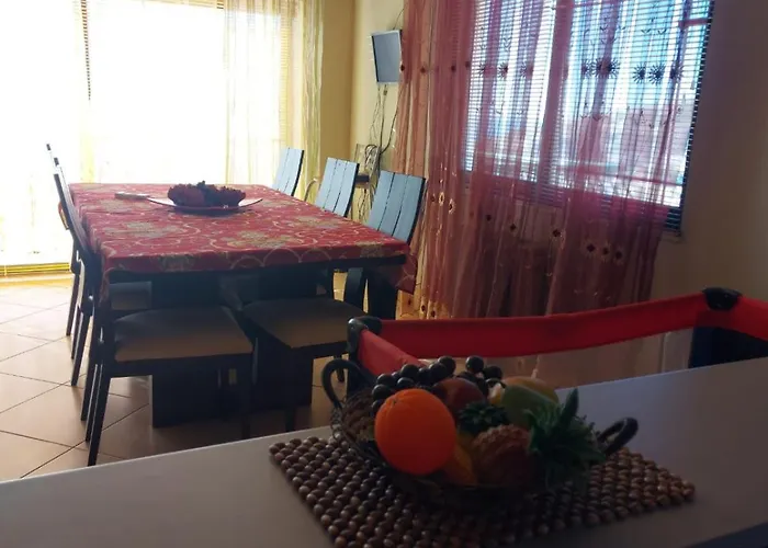 Luiziana Apartament *